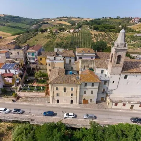 Osteria Palazzo Ducale Suites&restaurant Di Cerino Maria * Castilenti